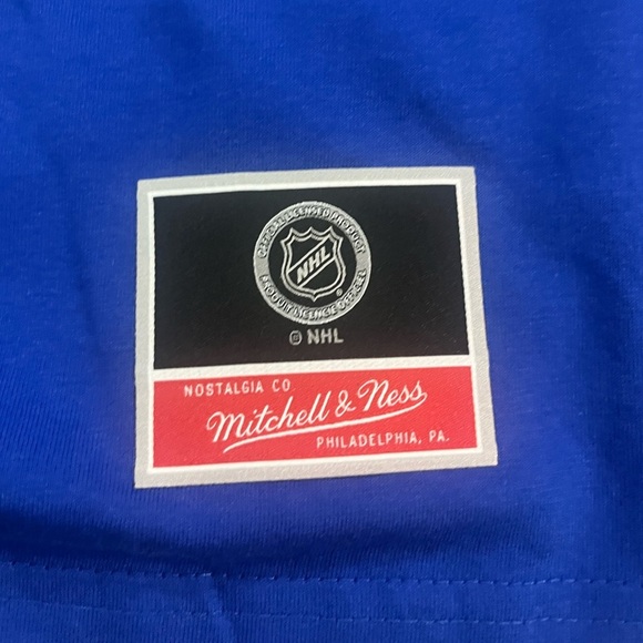 NHL St Louis Blues Cup Chase Tee - Picture 3 of 4